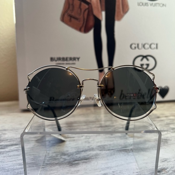 SALE❤️FINAL SALE💐MIU MIU round gradient Sunglasses ✨ - Picture 11 of 16